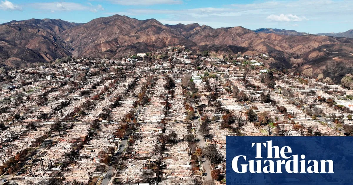 Man accused of starting Palisades fire was ‘angry, intense, driving erratically’, lawyers say