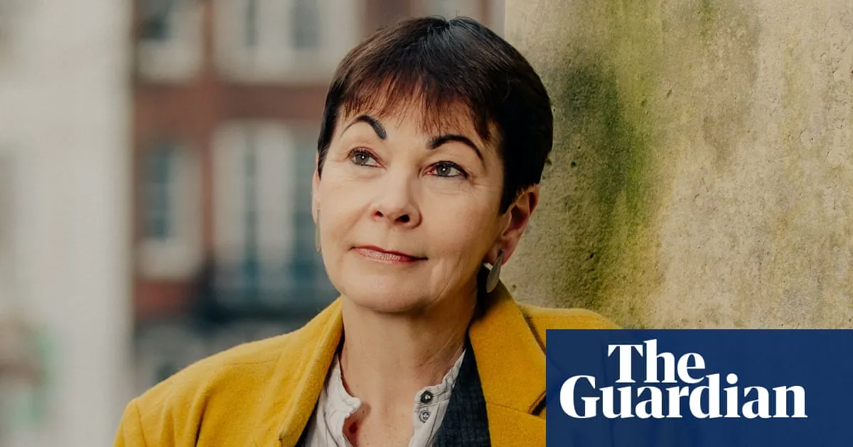 Greens must take immediate action against antisemitism in party, says Lucas