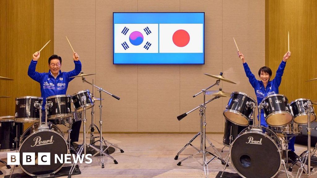 K-pop drum duet between Japan and South Korea's leaders caps off summit talks