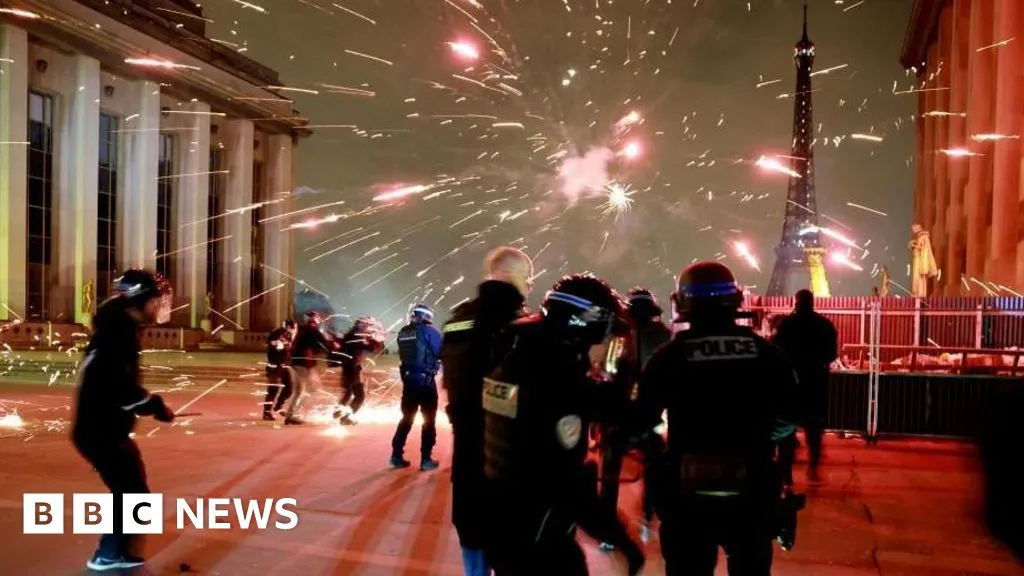 Disturbances and 127 arrests mar Paris party after PSG Champions League victory