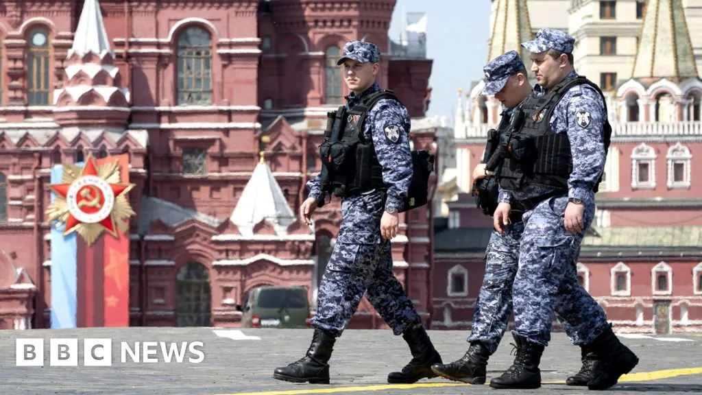 Rosenberg: Russia's Victory Day parade with no tanks a sign Ukraine war not going to plan