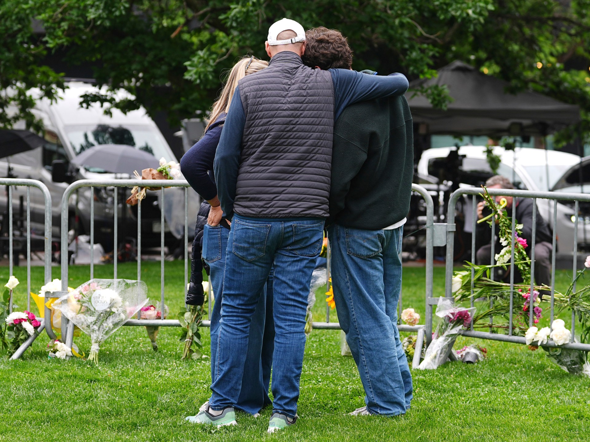 Man pleads guilty to Colorado firebombing, groups call for family reprieve