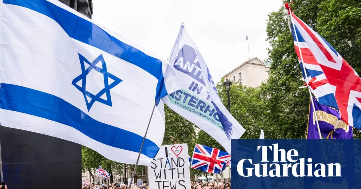 Thousands attend rally against antisemitism outside Downing Street