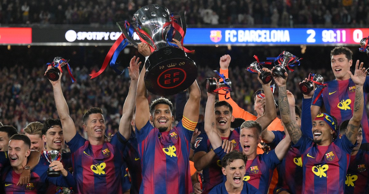 Barcelona beat Real Madrid 2-0 in El Clasico to retain La Liga title