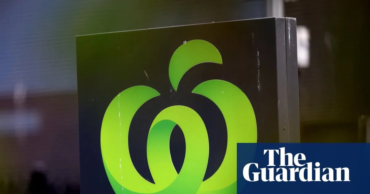 No butts: case dismissed after Woolworths worker claims hurt feelings over plumber’s crack