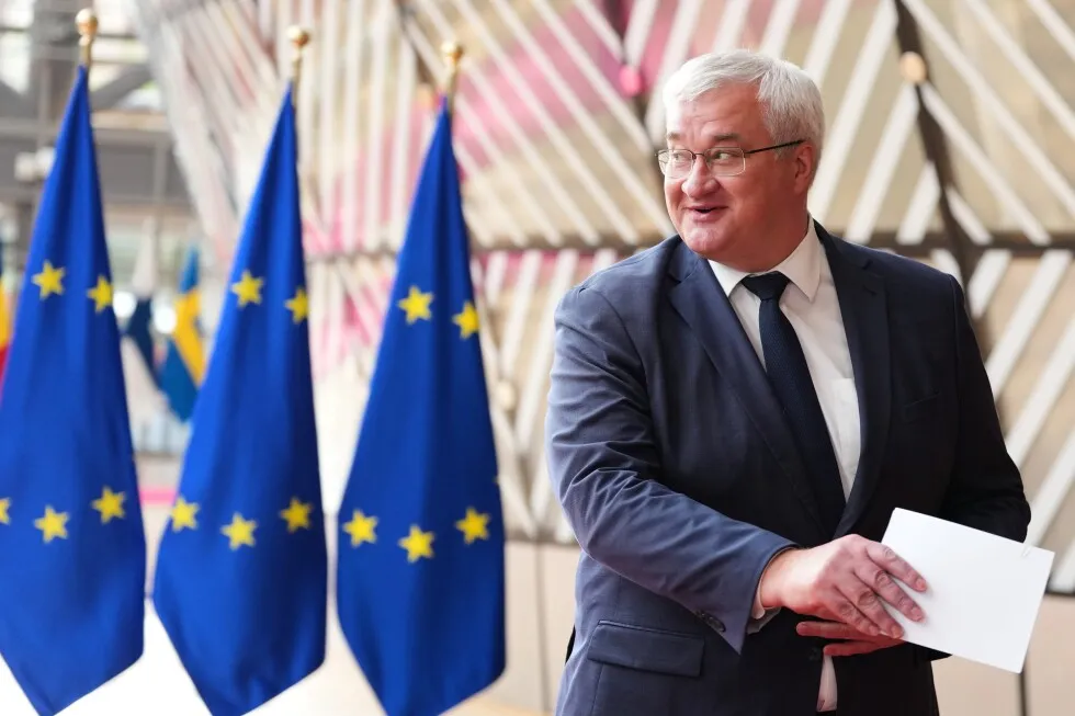 Russia and Ukraine trade blame for continued fighting as US-brokered ceasefire nears its end