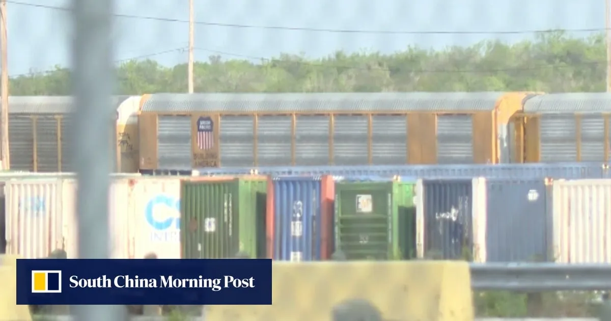 Heatstroke suspected among 6 found dead in train carriage at Texas rail depot