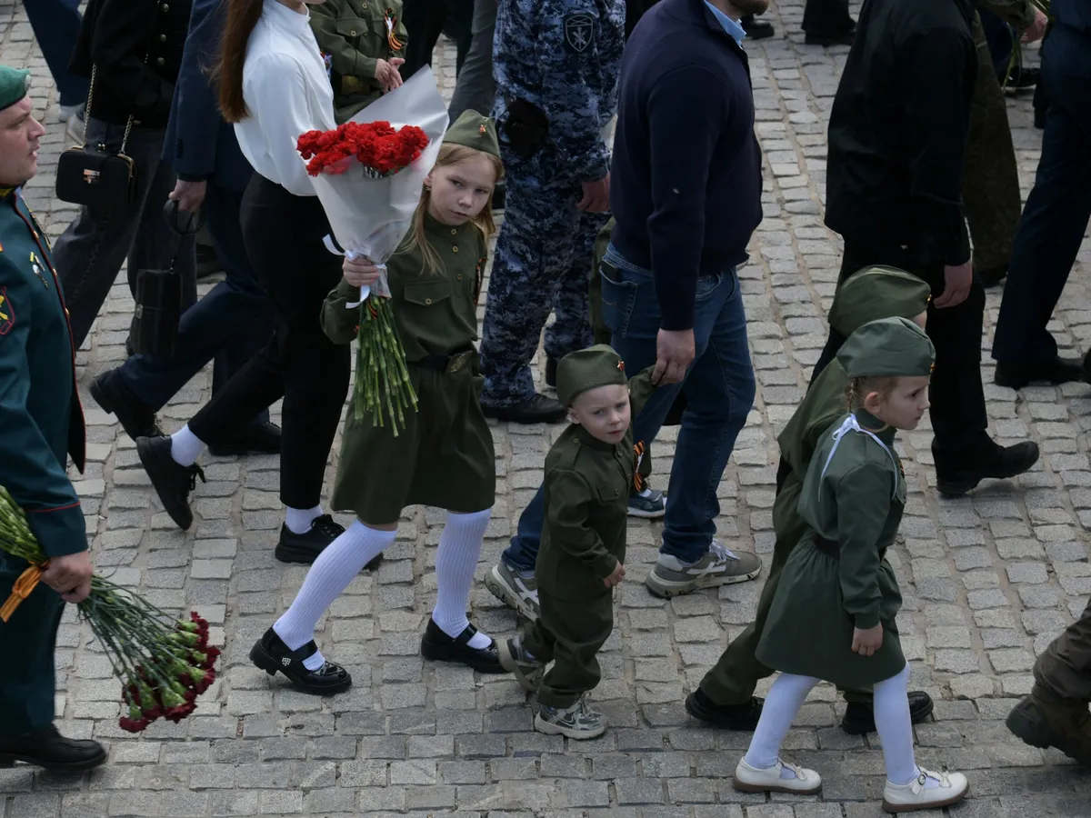 EU, UK sanction Russians over deportations of Ukrainian children