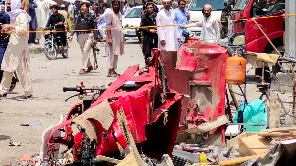 At least nine killed in explosion at Pakistan market