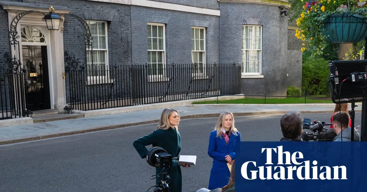 Starmer needs sharper survival strategy if he is to stay on