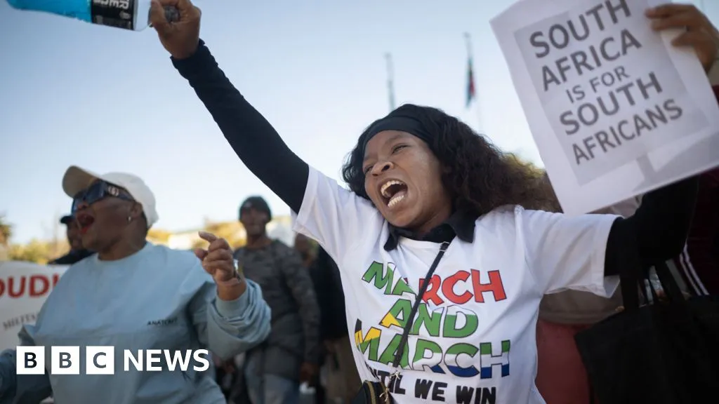 Ghana to evacuate 300 from South Africa over anti-immigrant protests