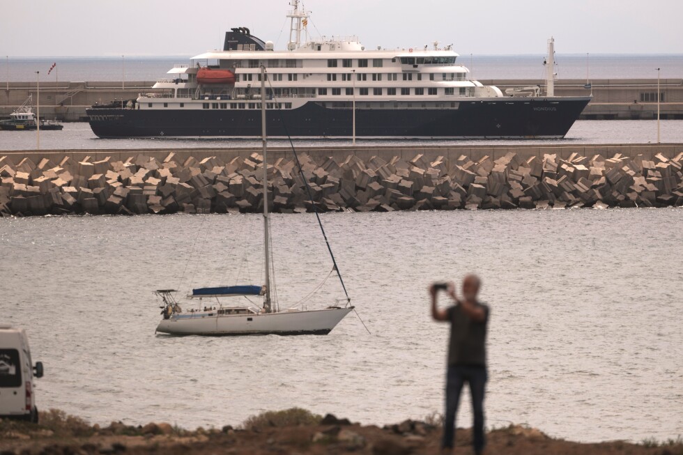 Operator of hantavirus-hit ship is awaiting more information before deciding on vessel’s cruises