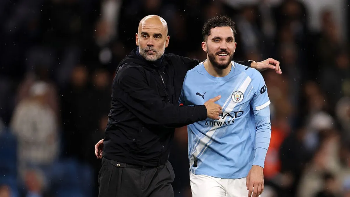 Man City beat Palace to close gap with Arsenal to 2, with two games to play