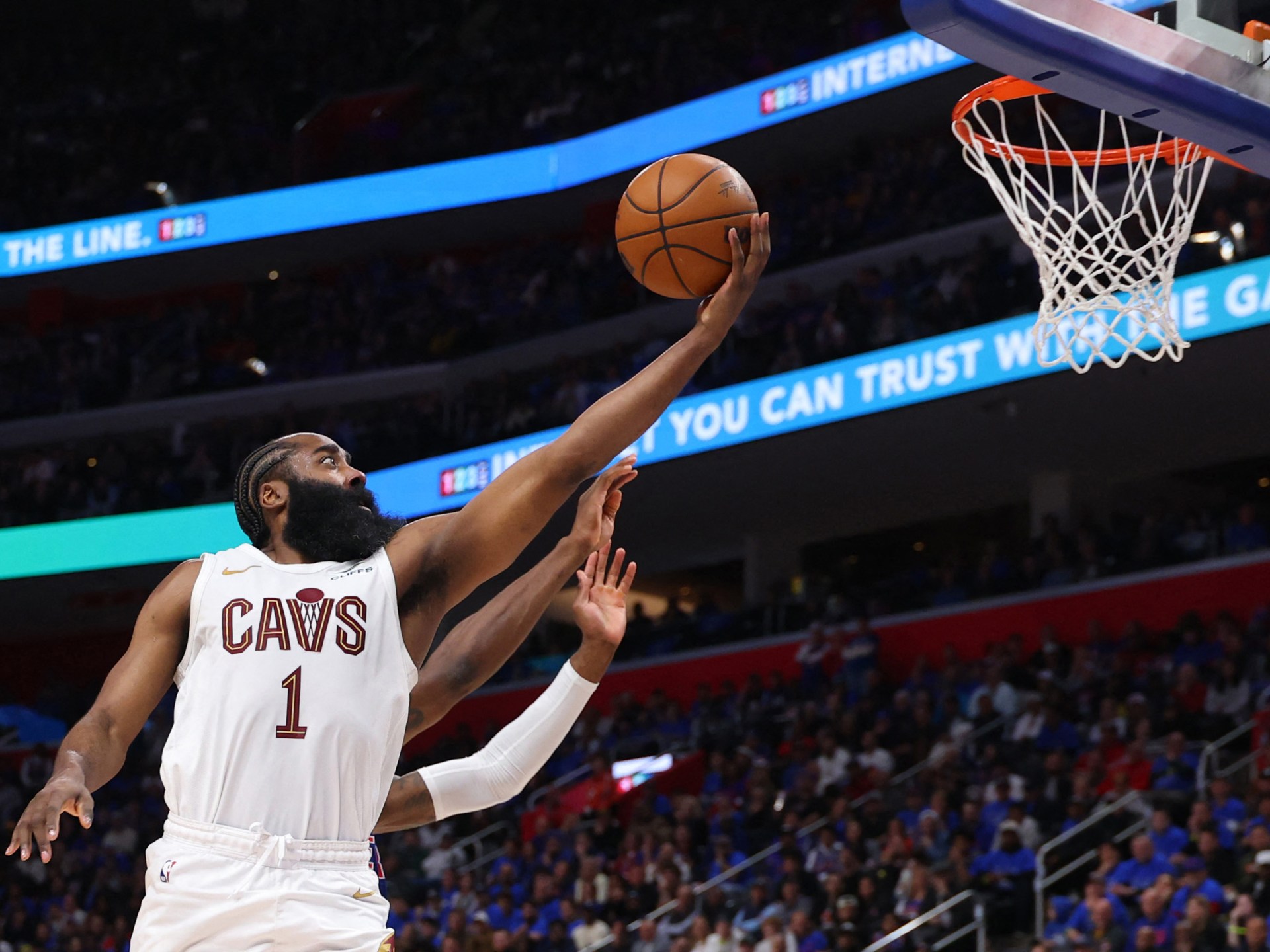 Cavaliers rally late, beat Pistons for 3-2 lead in NBA Playoff semifinals