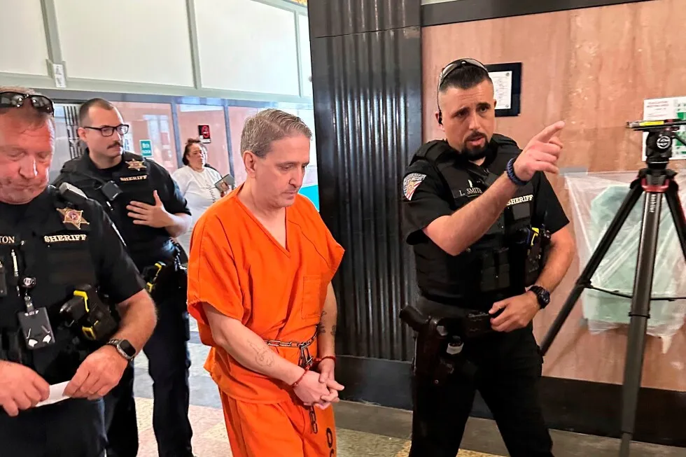 Oklahoma’s Richard Glossip, who was nearly executed 3 times, granted bond while awaiting retrial