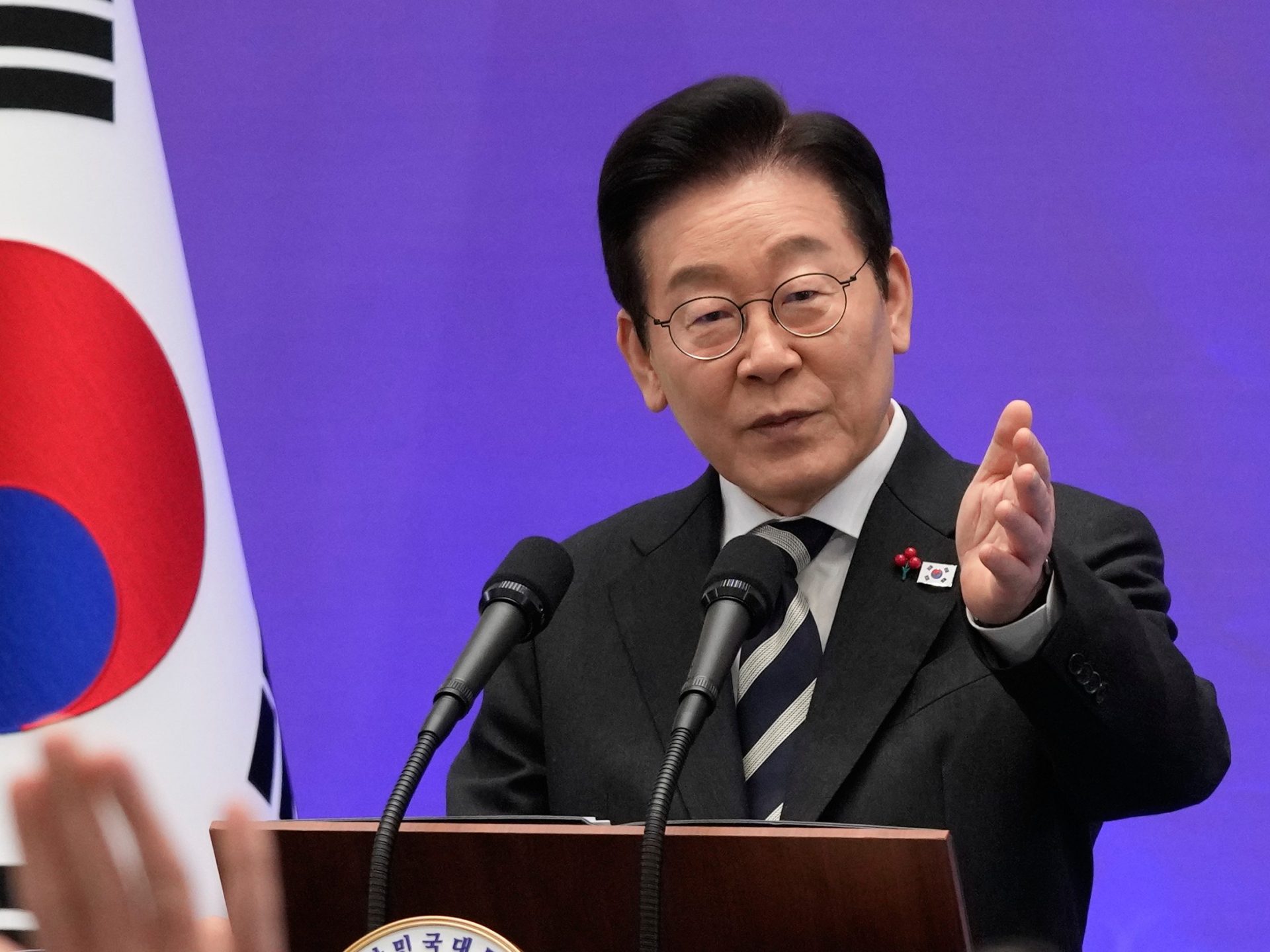 South Korean president mulls apology to North