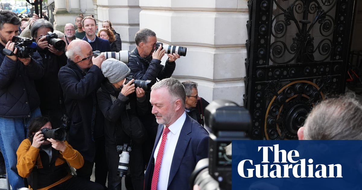 Starmer loyalist warns against ‘copying Tories’ but admits PM is unpopular