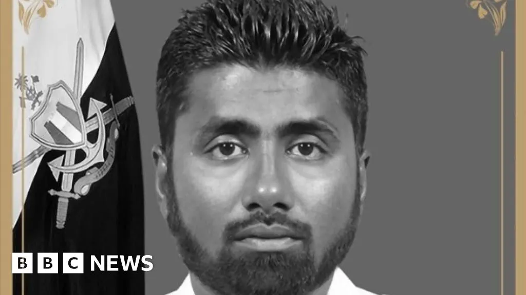 Rescue diver dies during search for bodies of Italians who drowned in Maldives caves