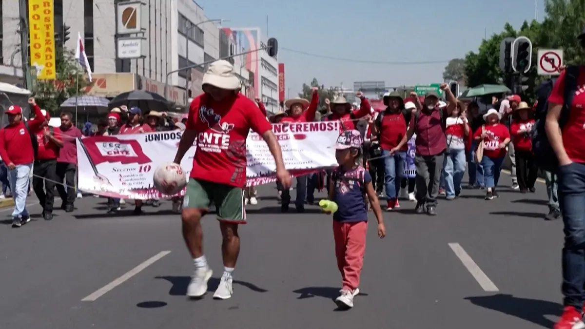 Mexico teachers threaten World Cup disruption over pay