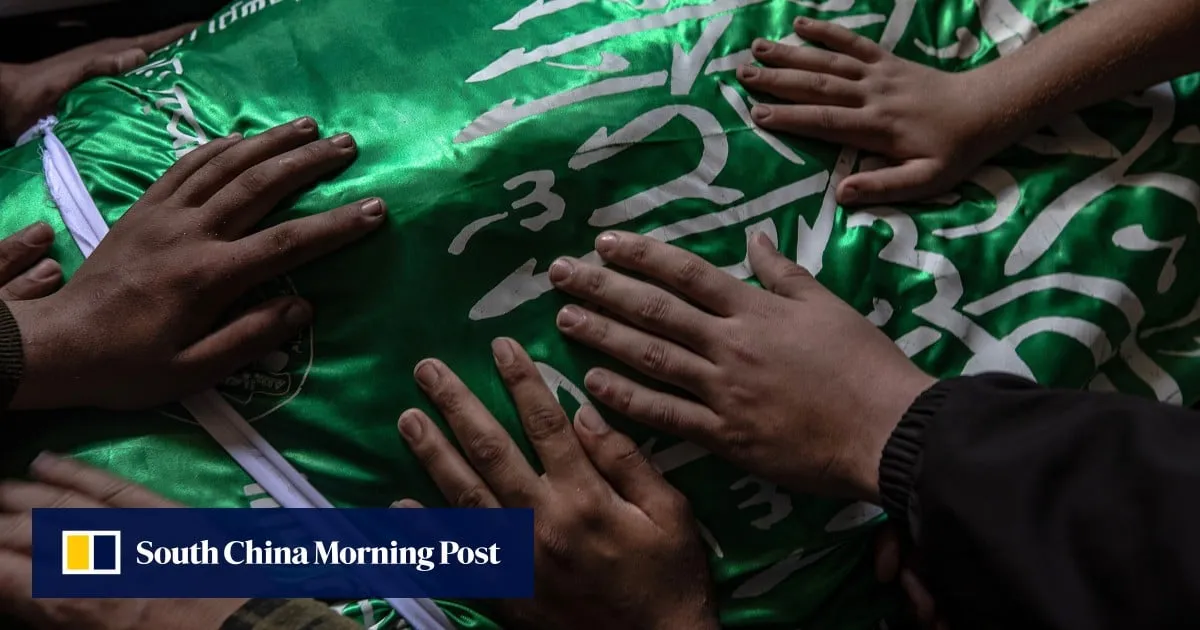Gaza: Israel kills Hamas leader as deaths mount despite ceasefire