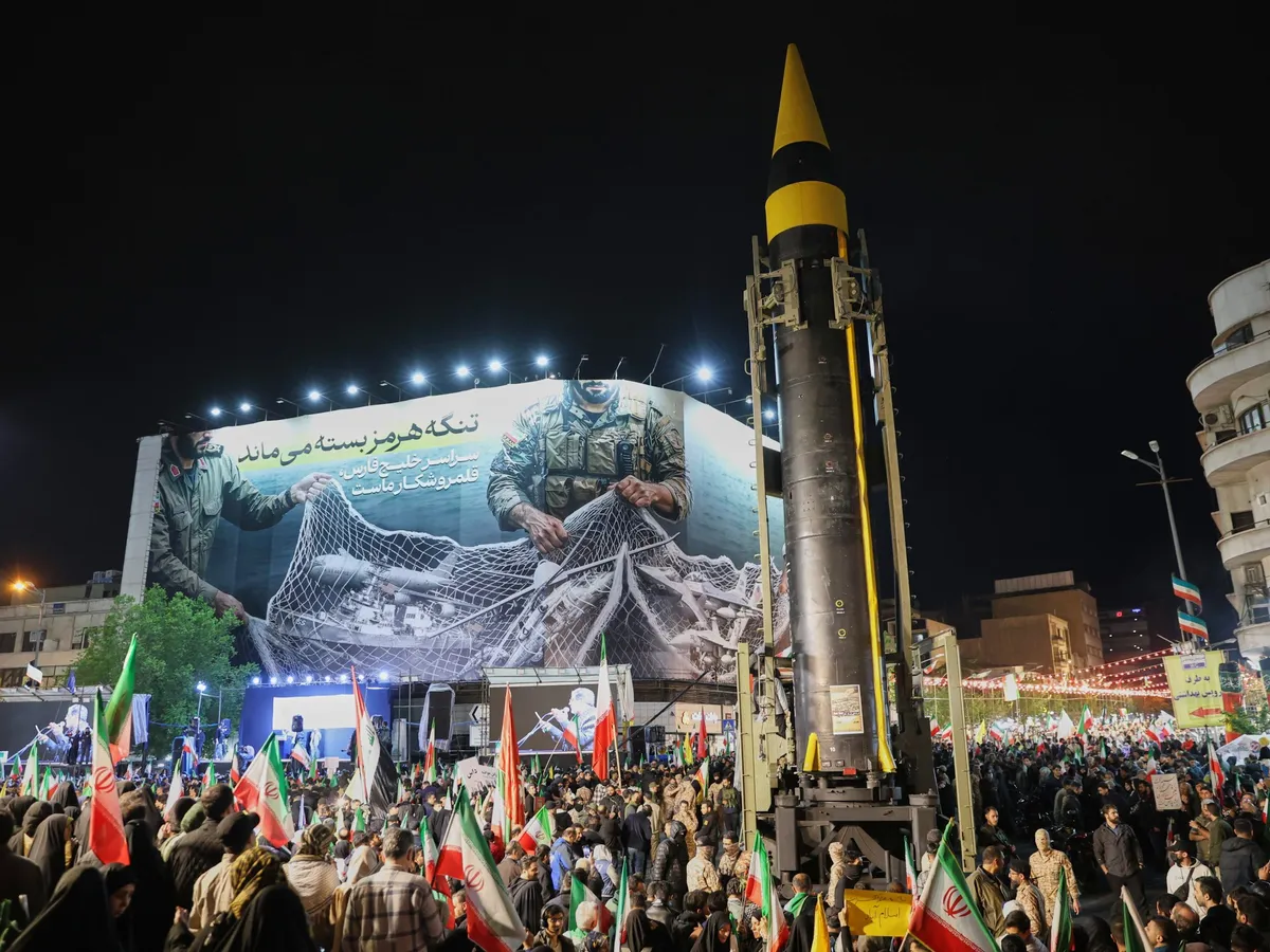 Iran warns of readiness for war and economic costs as US talks falter