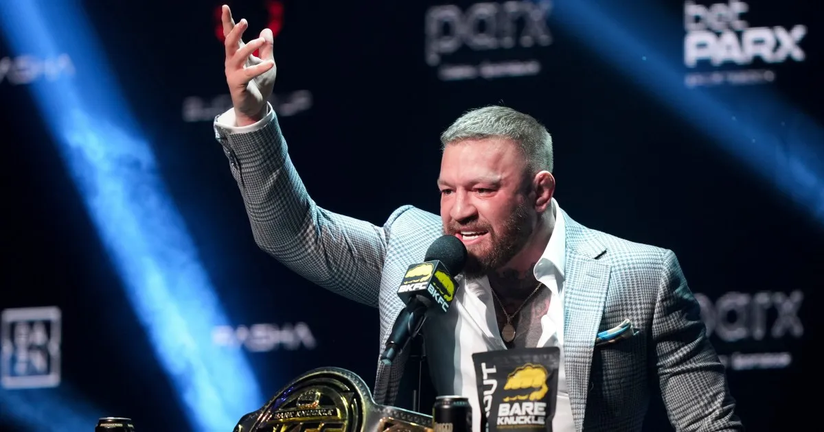 Conor McGregor to fight Max Holloway in UFC return on July 11