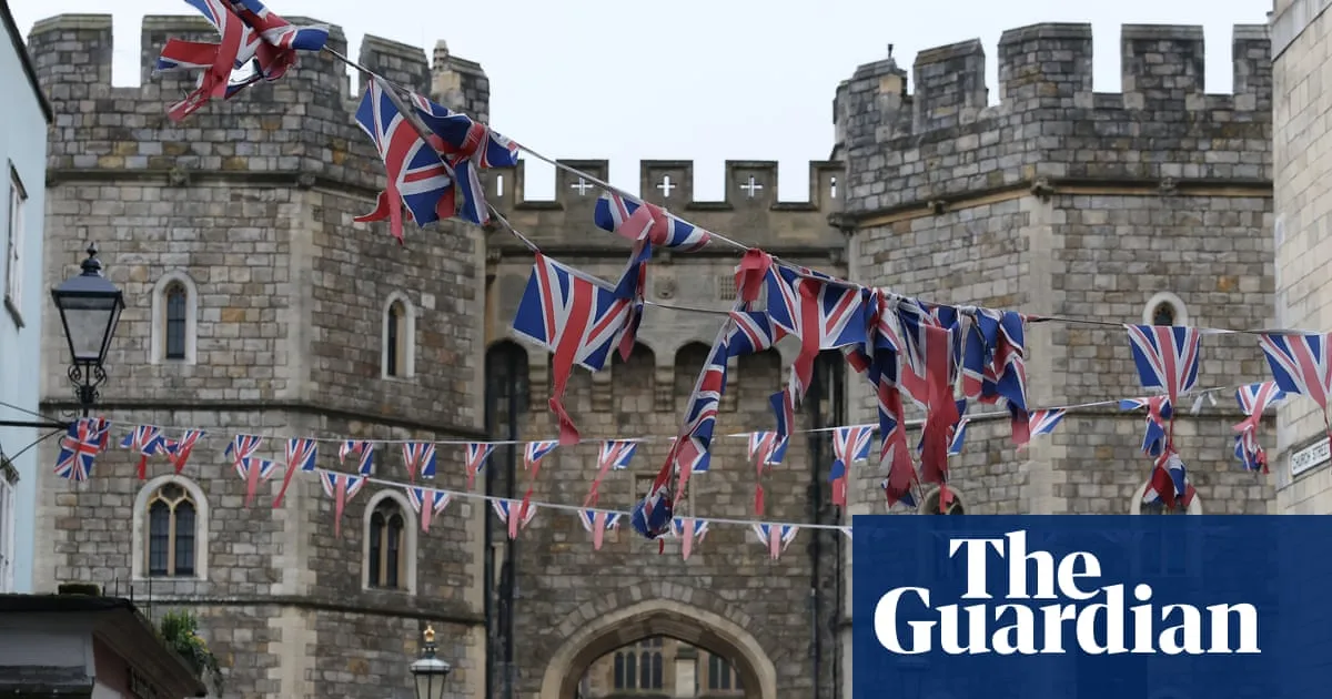 Met police officers accused of sleeping while on duty protecting royal family