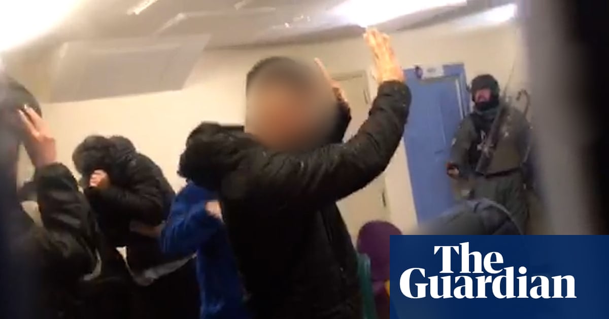 More than 100 asylum seekers stage ‘one in, one out’ protests at detention centres