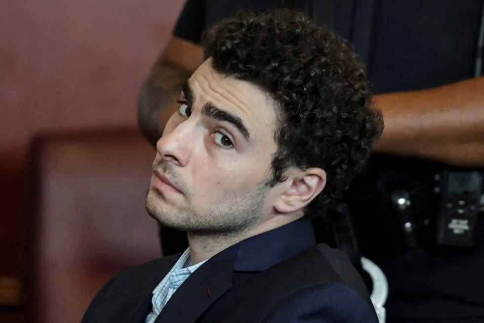Judge allows gun and notebook as evidence at Mangione’s trial in UnitedHealthcare CEO’s killing