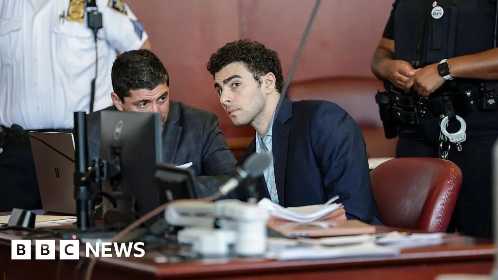Judge rules gun, writings are admissible in Luigi Mangione's New York murder trial