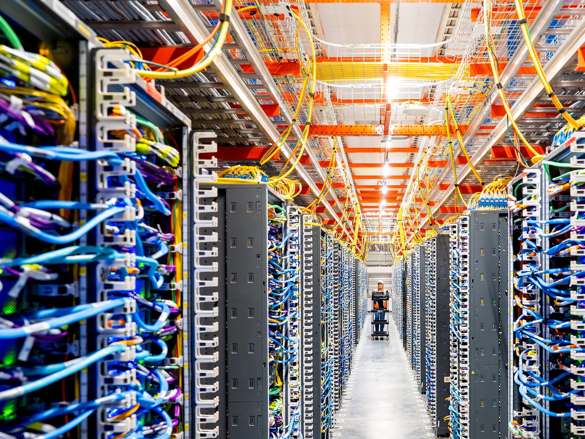 NextEra, Dominion to create huge power biz as AI drives US energy demand