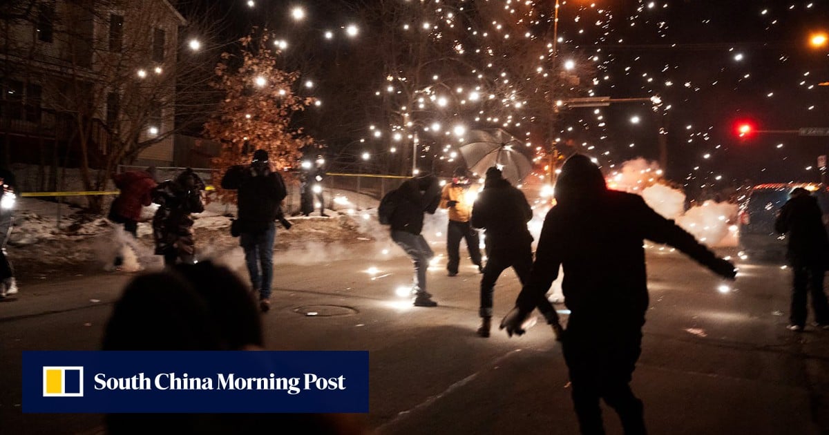 Minnesota officials charge ICE agent in shooting of Venezuelan immigrant