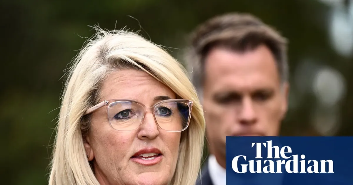 NSW police to avoid mental health incidents under UK model after spate of fatal shootings