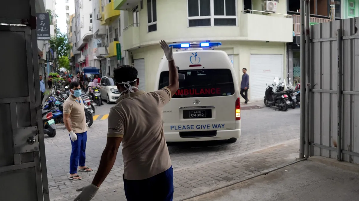 Bodies of Italian divers recovered from cave in Maldives