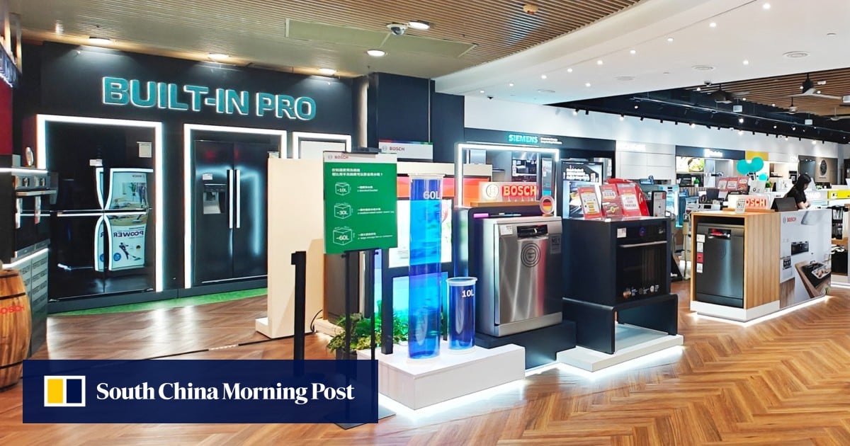 Hong Kong privacy watchdog warns of fake retailer compensation call scam