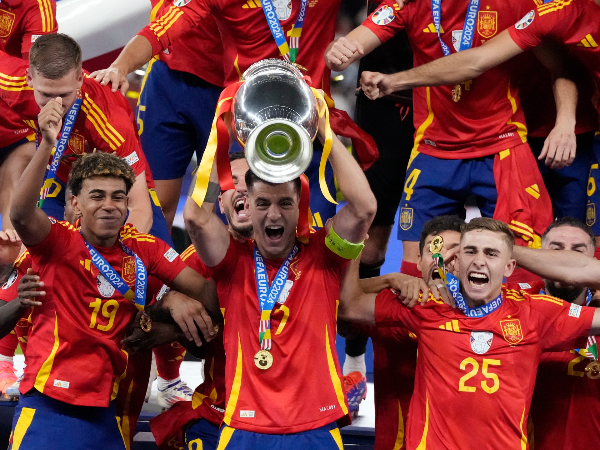 World Cup 2026: Spain ex-players, fans cautiously embrace favourites tag