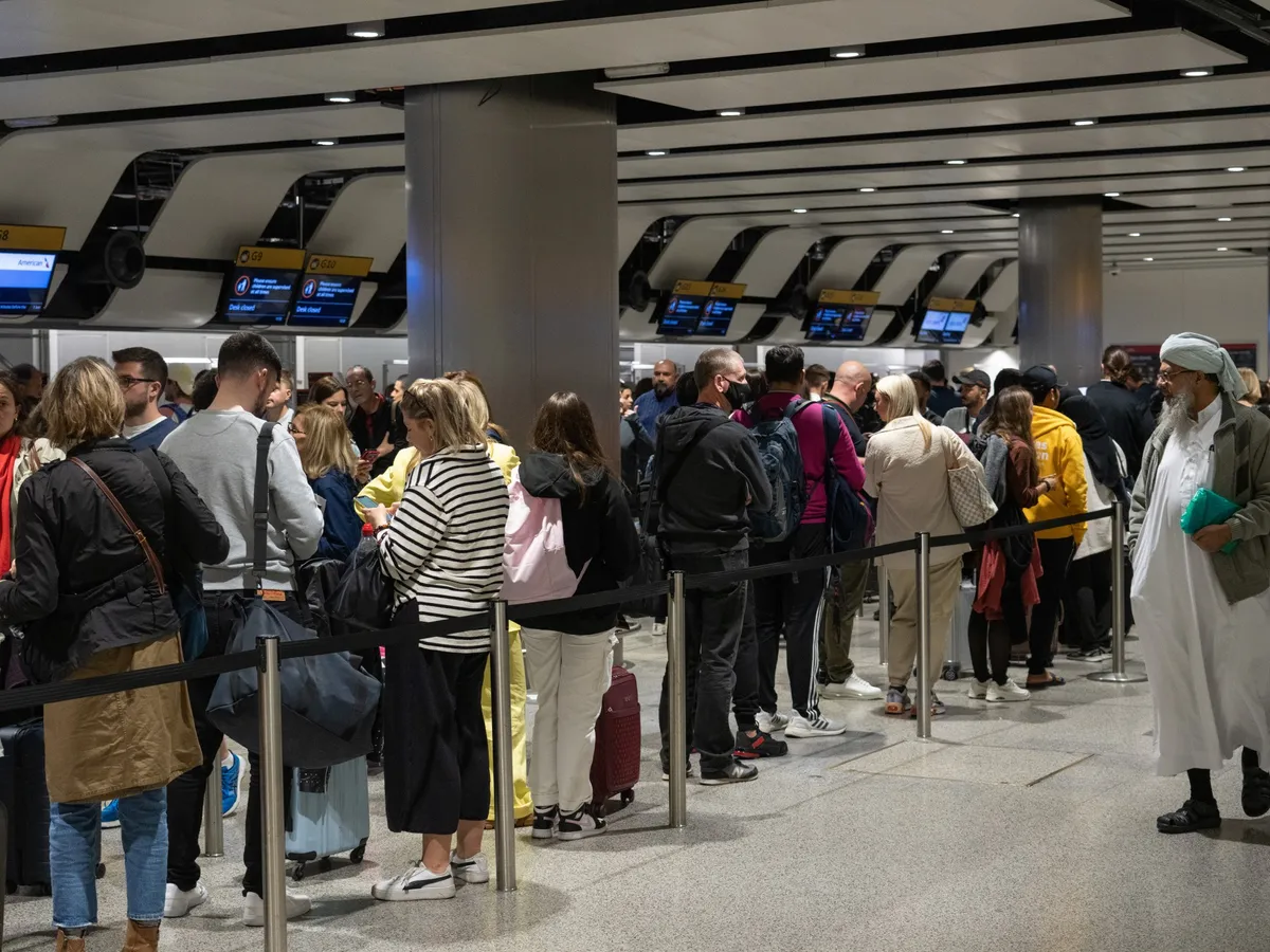 Net migration to the UK falls by nearly 50 percent amid tighter policies