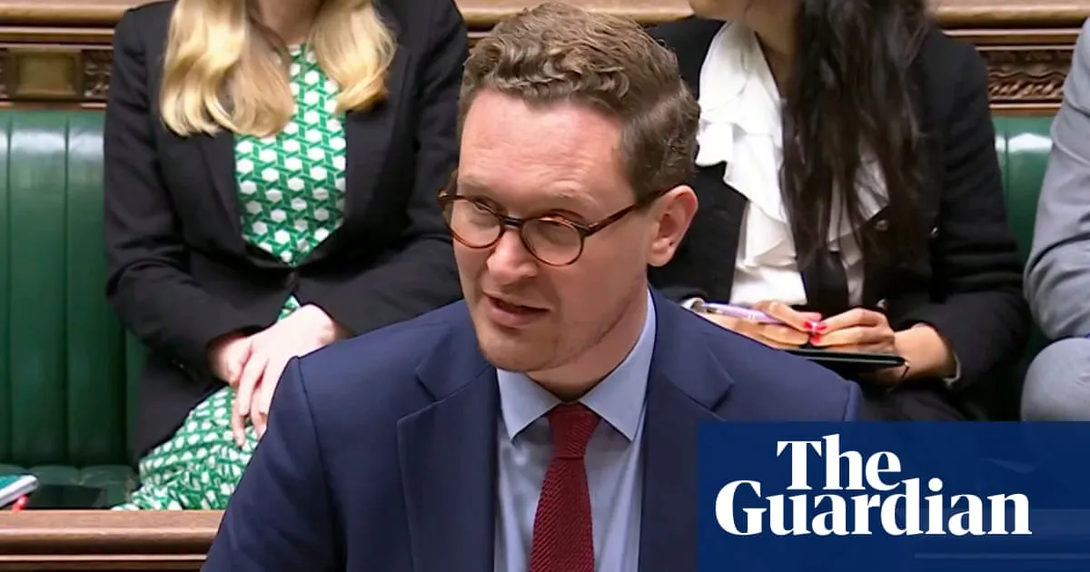 Senior civil servants to get bonuses for first time to reward ‘doers, not talkers’