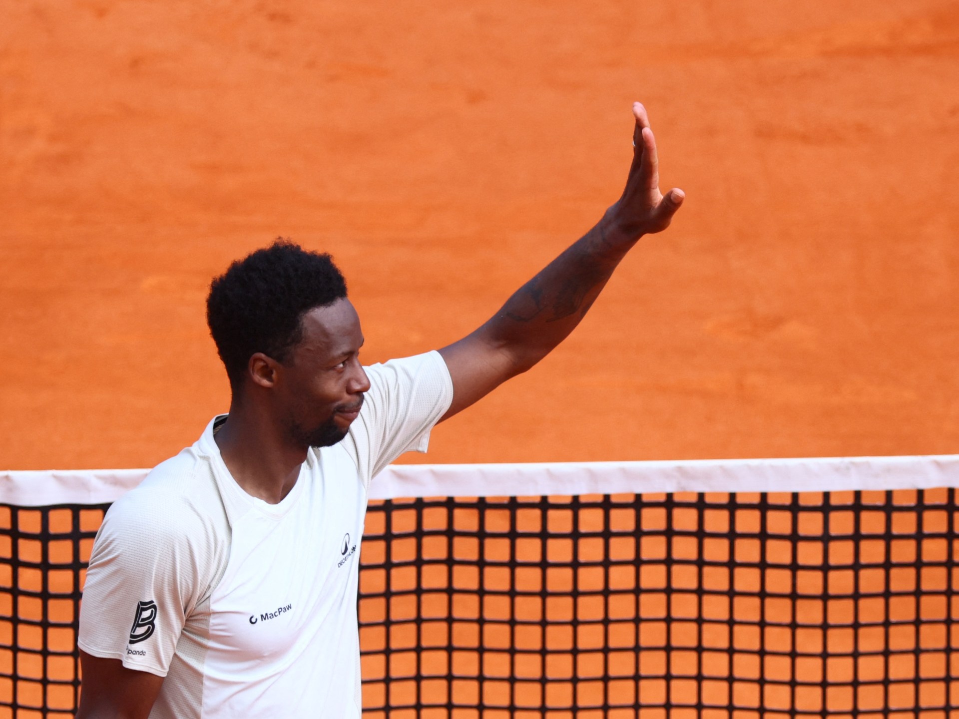 Monfils warms up for final French Open with star-studded farewell party