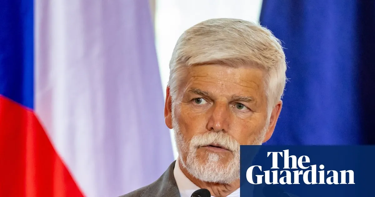Czech president urges Nato to ‘show its teeth’ over Russia’s provocations