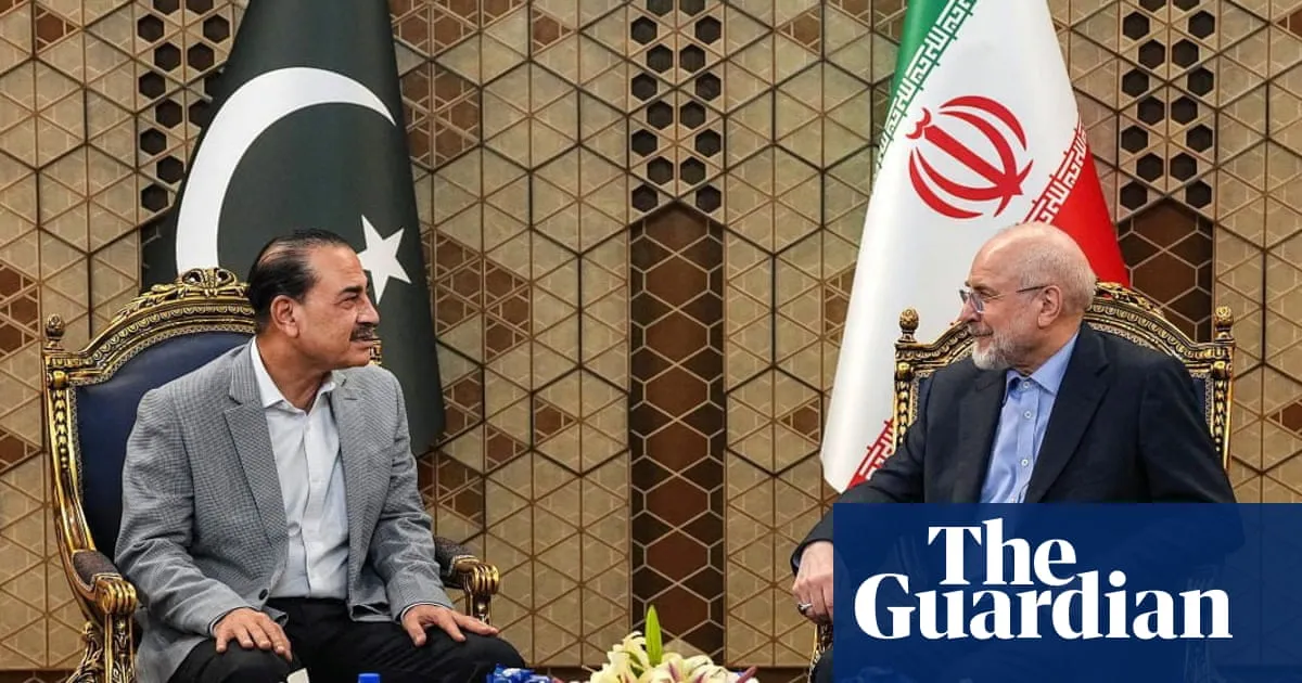 Iran hosts Pakistani delegation amid diplomatic flurry to avert new US strikes