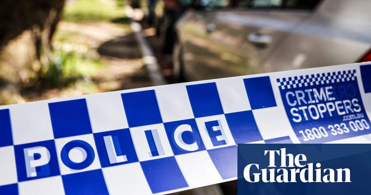 Police shoot dead man armed with bow and arrow in NSW
