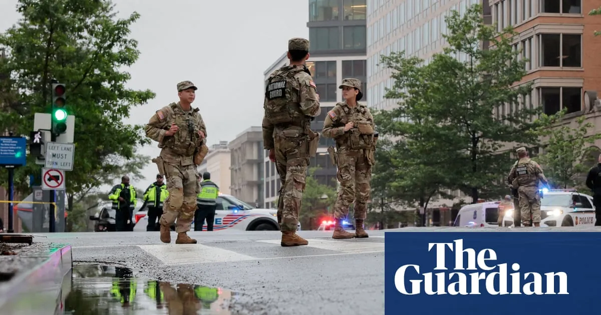 Gunman who opened fire near White House was known to Secret Service