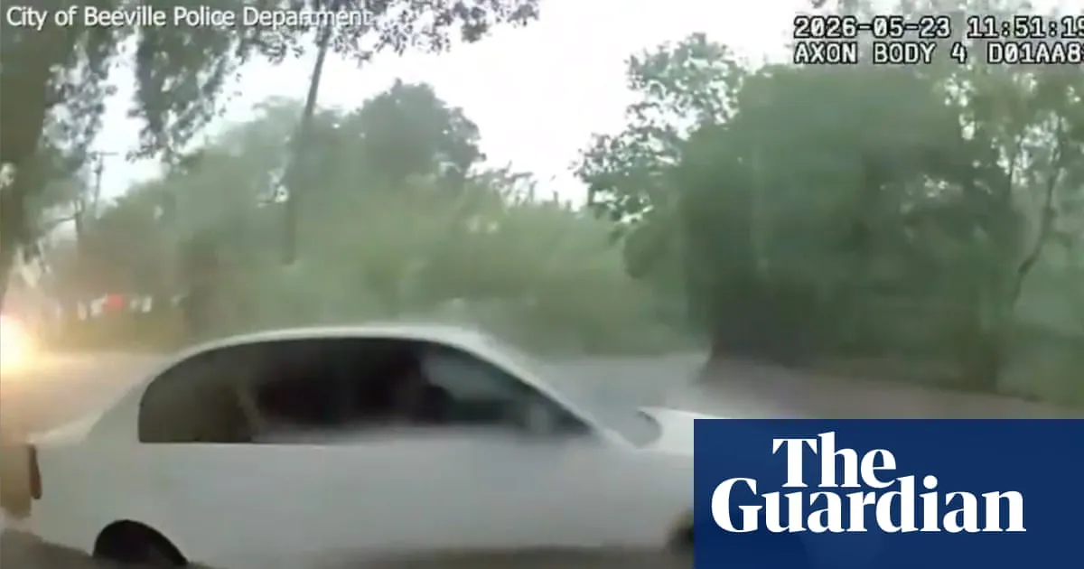 Texas officers rescue infant from car trapped in floodwaters