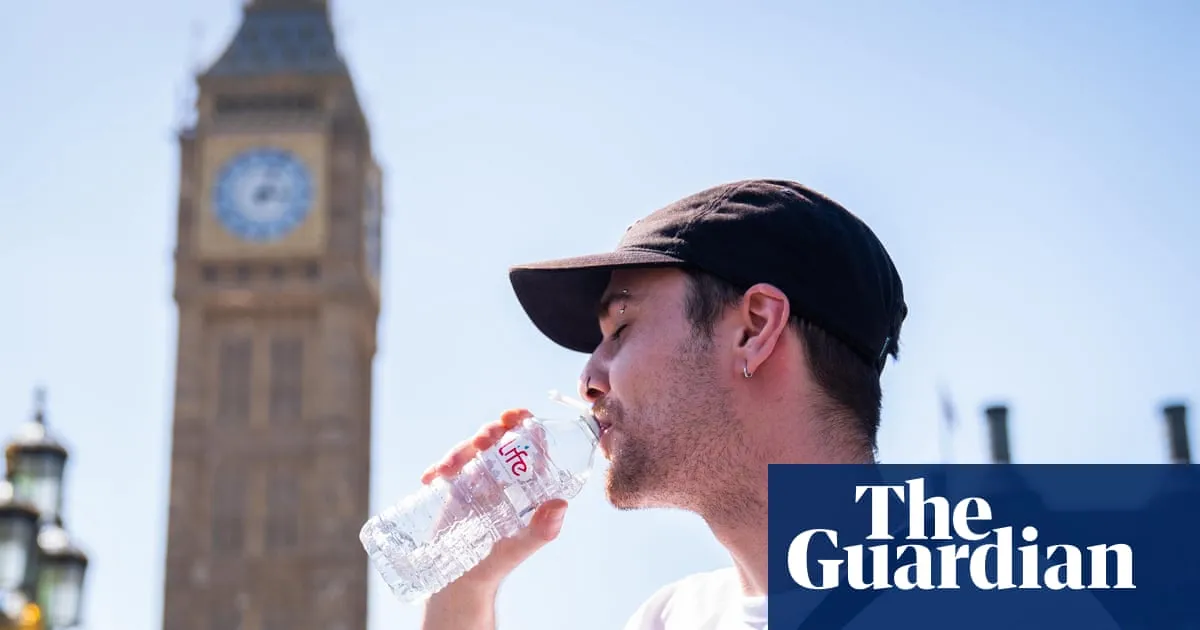 UK experiences ‘tropical night’ after hottest ever May day