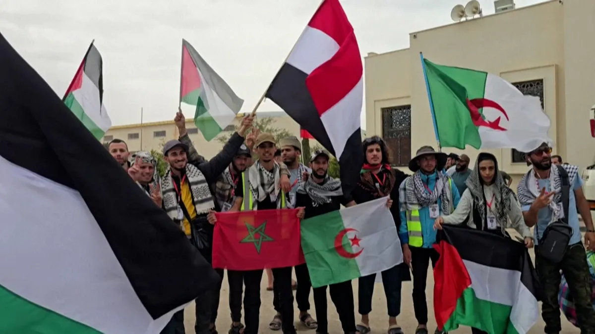 Libyan forces detain Gaza land convoy activists at Sirte checkpoint