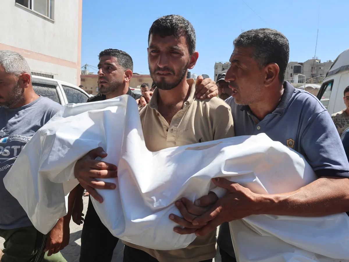 Israeli air attacks kill seven Palestinians in Gaza