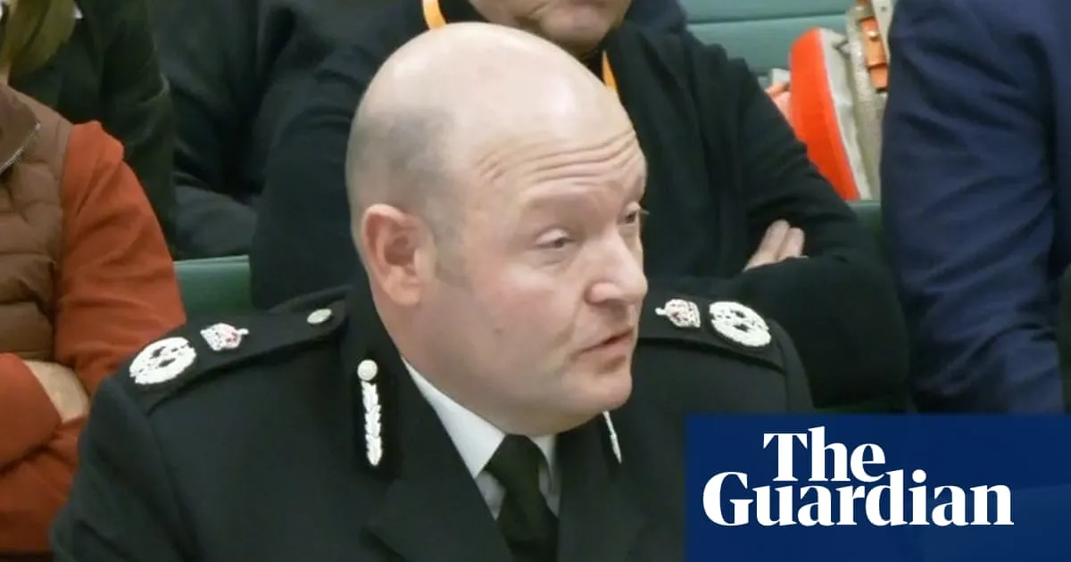 West Midlands police chief to retire after Maccabi Tel Aviv fans ban row