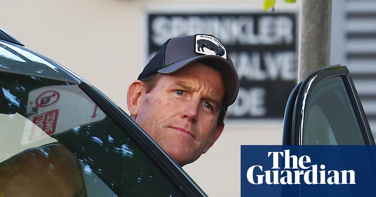 War crimes investigator and AFP ask corruption commission to probe Ben Roberts-Smith leak