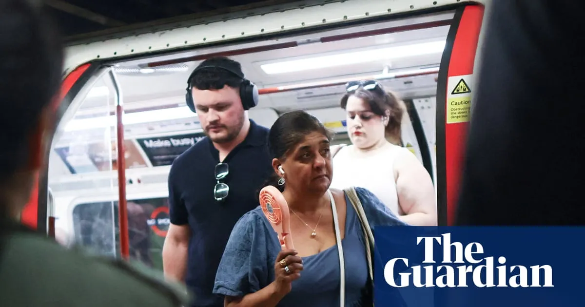UK records highest ever May temperature for second day in a row